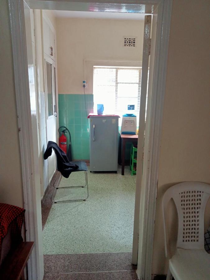 Pinkroses Gardens Hostel Nairobi Exterior foto