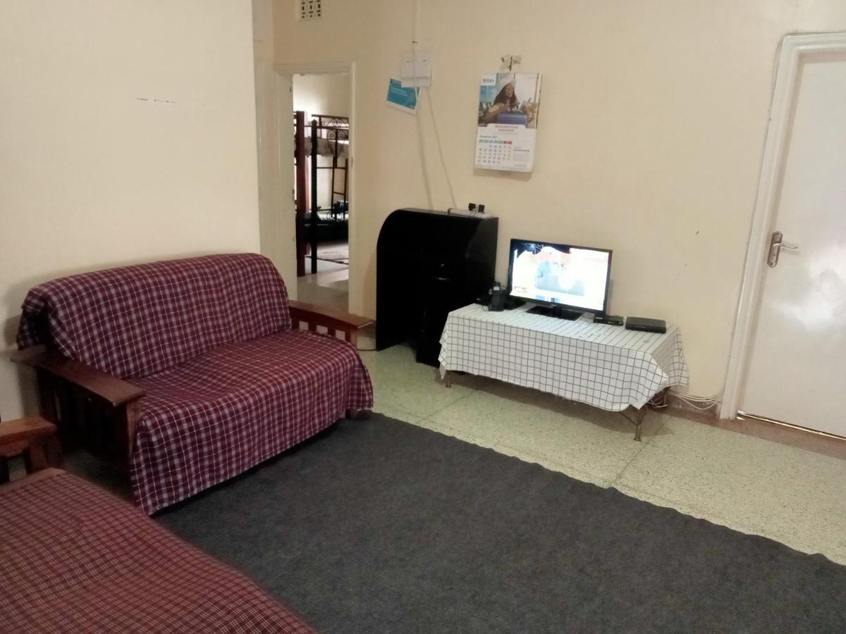 Pinkroses Gardens Hostel Nairobi Exterior foto