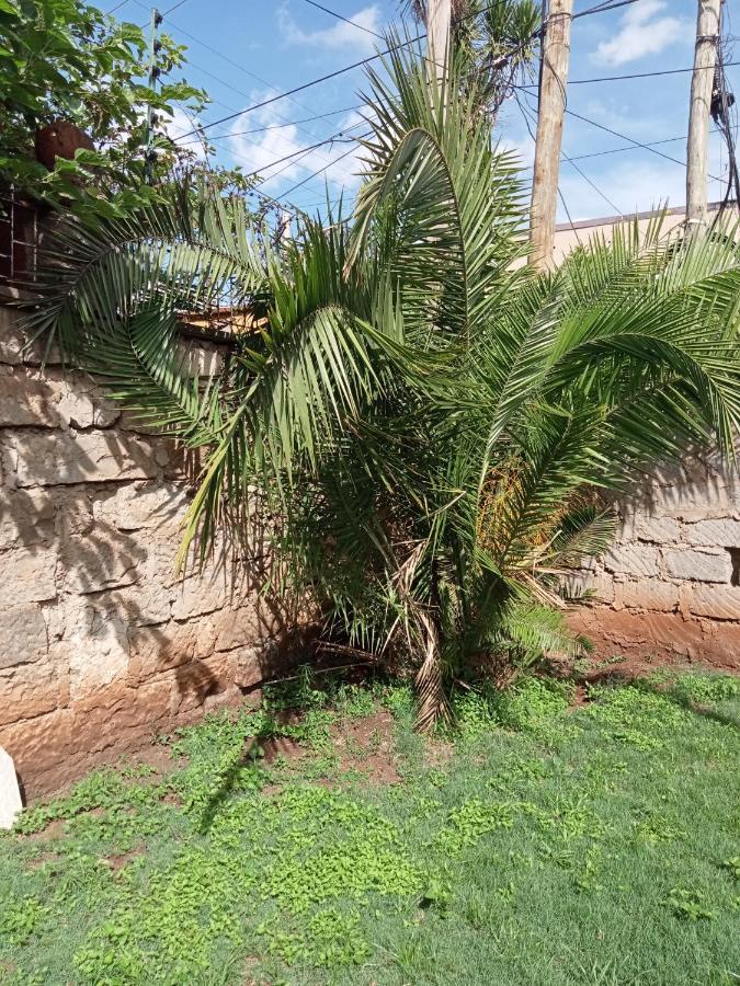 Pinkroses Gardens Hostel Nairobi Exterior foto