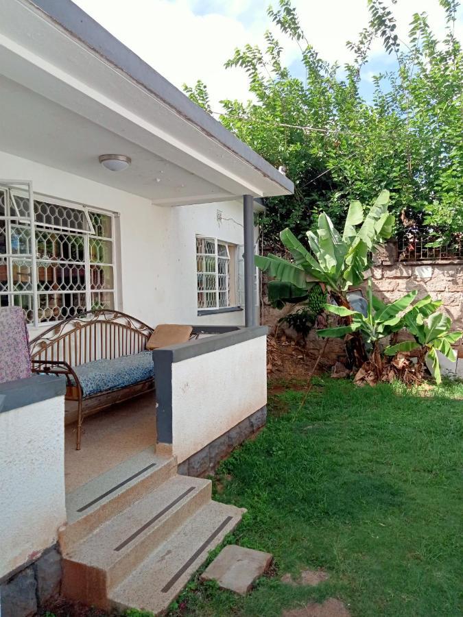 Pinkroses Gardens Hostel Nairobi Exterior foto