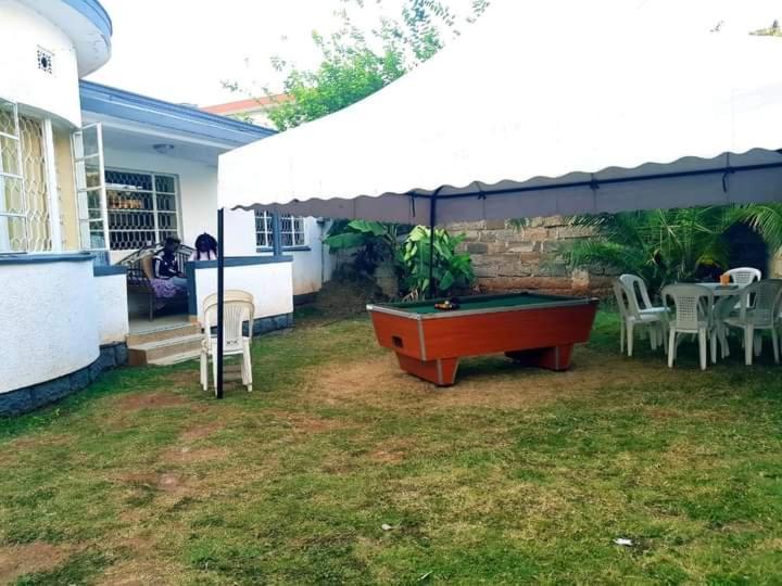 Pinkroses Gardens Hostel Nairobi Exterior foto